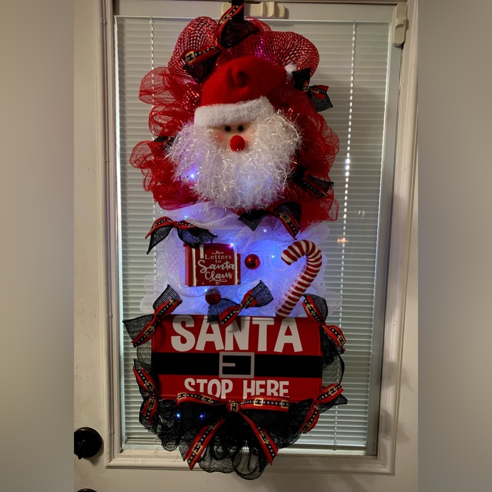 HANDMADE SANTA STOP HERE WREATH SWAG WITH BATTERY POWERED LIGHTS NEW